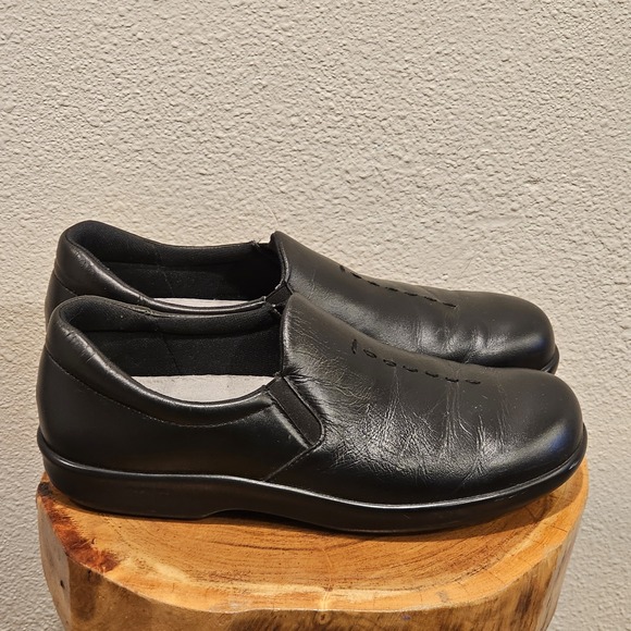 SAS Shoes - SAS ViVa Comfort Shoes Loafers Slip On Walking Flats Black Leather Womens Sz 8 N